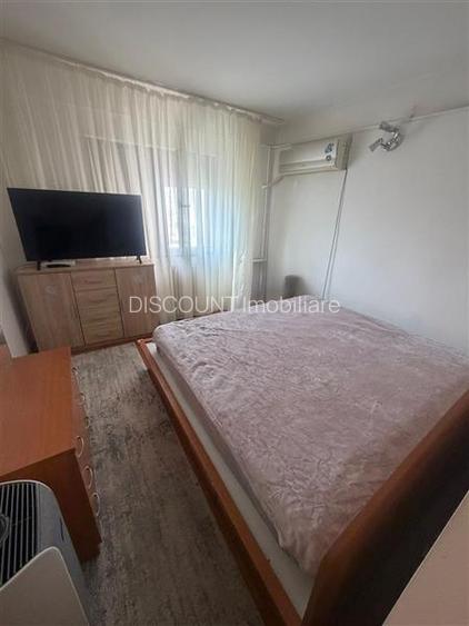Apartament 3 camere zona 9 mai - 4
