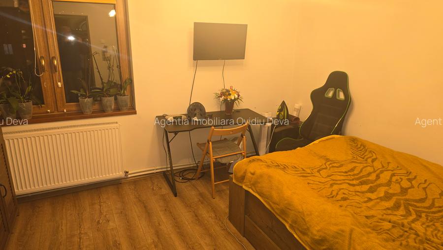 Vand apartament cu 2 camere intrari separate, Deva, Bld. Dacia, etaj 5, mobilat - 10