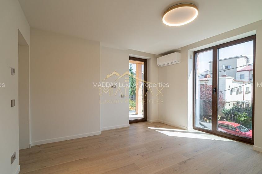 Vila Unica Noua cu 8 camere *300mp* // Dorobanti - 31