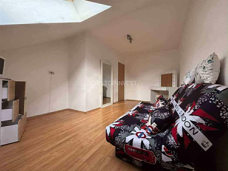 Garsoniera la mansarda in zona Terezian - 2