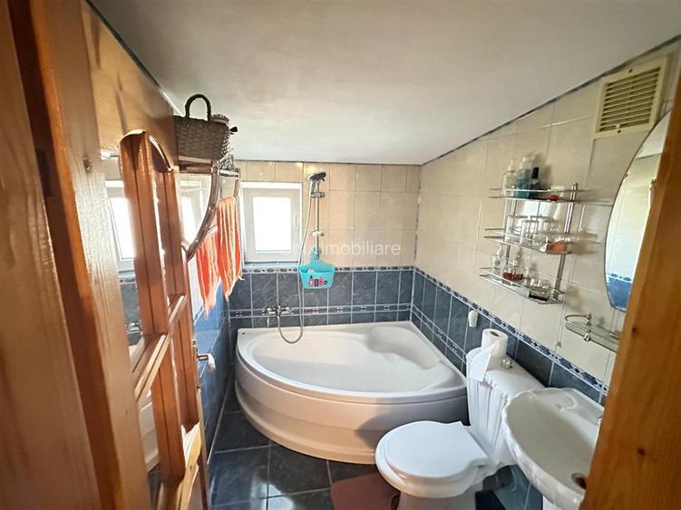 Apartament tip penthouse zona Jetoil Ploiesti - 10