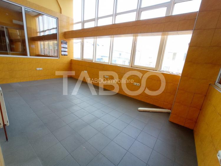 Spatiu Industrial 1000 mp utili cu birouri si parcari Central Sibiu - 3