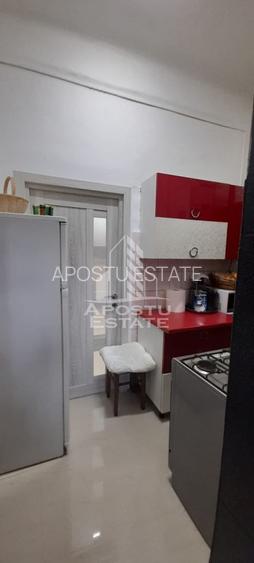 Apartament cu 2 camere in zona Ronat, centrala termica - 4