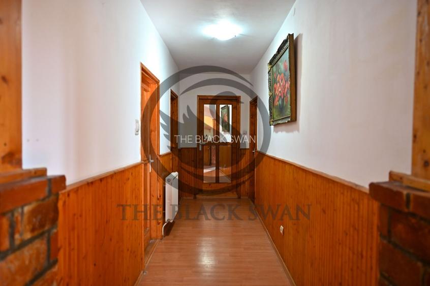 Casa cu 7 camere de vanzare | Zona Centrala, Baicoi | Comision 0% - 21