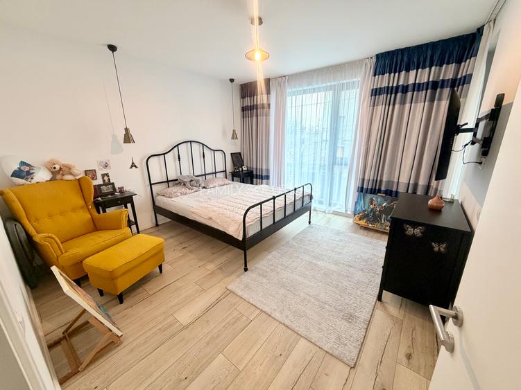 Casa moderna sector 4 P+1+Pod. 5 cam.Util 125mp. Terem 296mp - 9