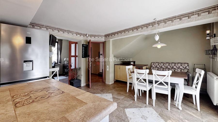 Proprietate cu suprafata generoasa | Zona AFI - 14