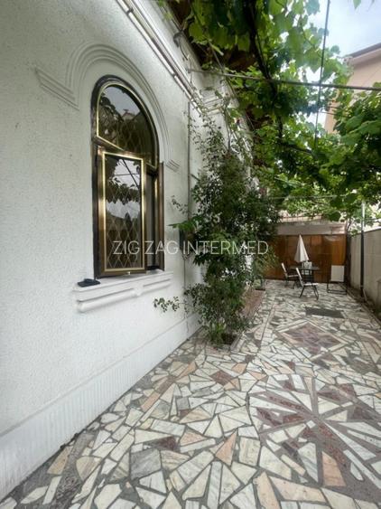 Tomis II , casa IDEAL BIROURI, 3 camere, curte proprie 100 mp. - 11