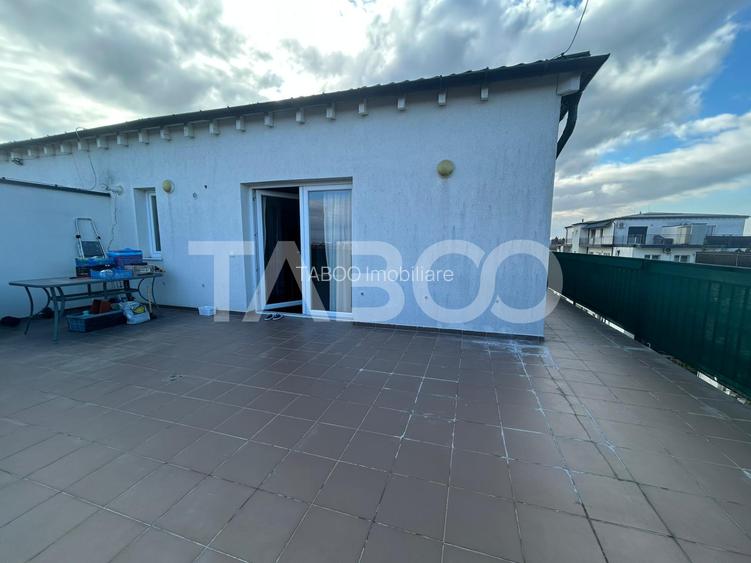 Penthouse de vanzare ulilat si mobilat cu terasa de 55 mp in Turnisor - 20