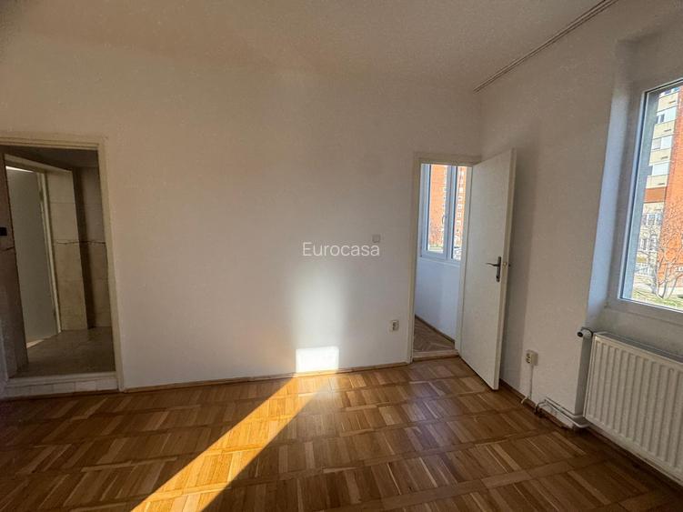 spațiu versatil, 5 camere, ideal pentru dezvoltarea unei activități, - 6