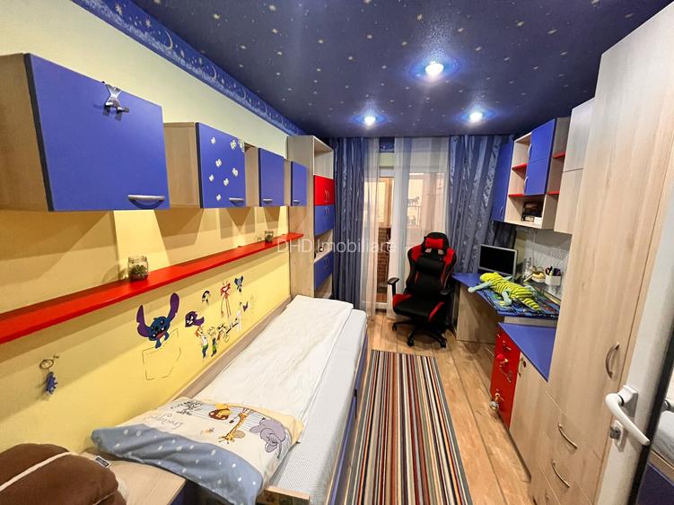 3 camere decomandat,etaj intermediar,zona semicentrală Gara Mare-str Garii,CT,AC - 10