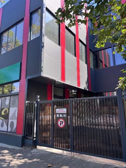 Spațiu comercial de închiriat Bd. Basarabia 64, etaj 2, acces dublu, 225mp - 4