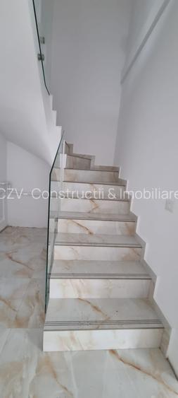 Reședință Modernă cu Finisaje Distinse - 35