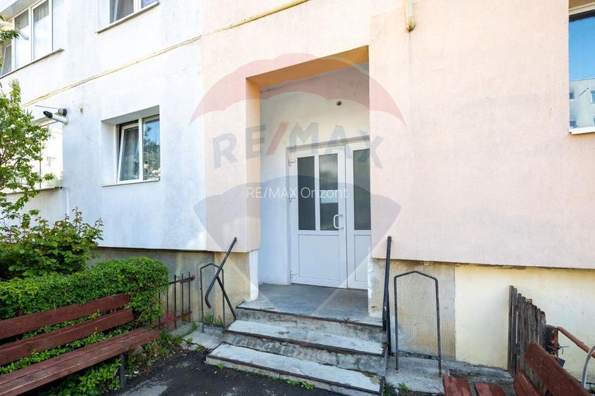 Apartament decomandat -  mobilat utilat de vânzare - 16