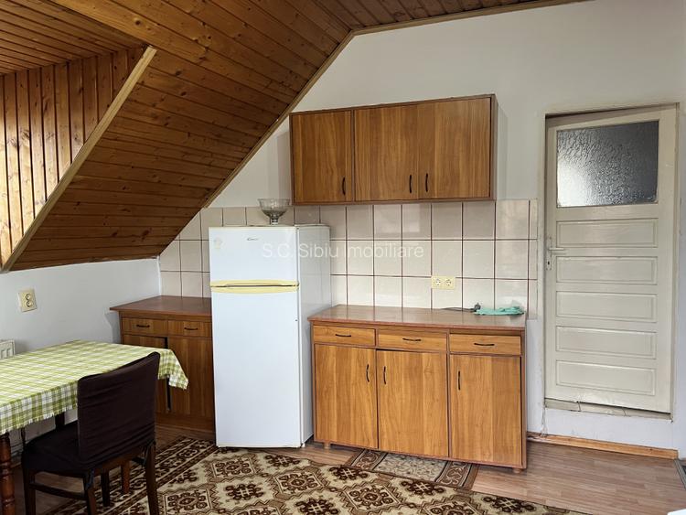 garsoniera la casa terezian str mesteacanului  et 1 - 6