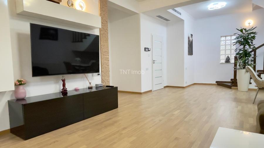 Casa individuala Mogosoaia, parter + etaj + pod, comision 0 ! - 5