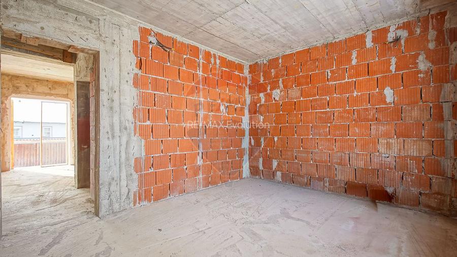 COMISION 0%| Casă individuală | 2 garaje | 192 mp utili | 847 mp teren - 44