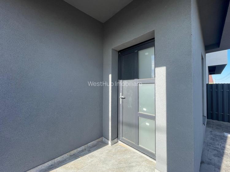 Duplex 3 camere separat prin baie Mosnita Noua - 12