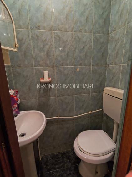 CIRESICA APARTAMENT CU 3 CAMERE DECOMANDAT, 68 MP PRET 115000 EURO - 11