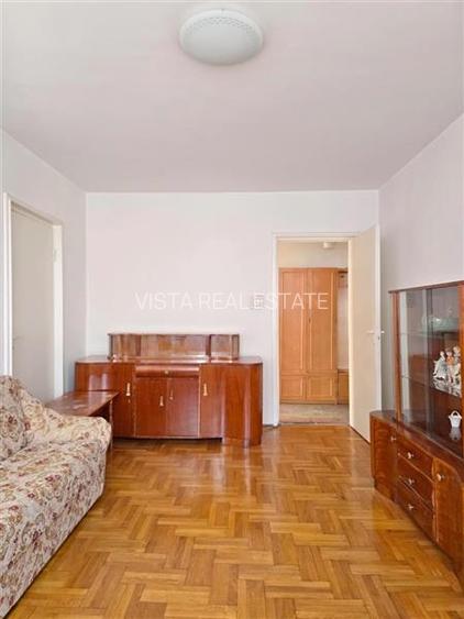 Apartament 3 camere, zona Astra - 2