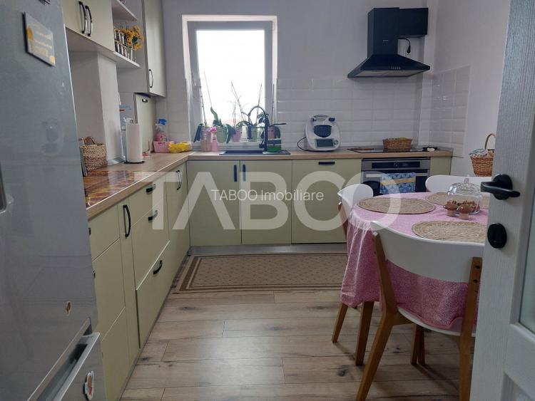 Apartament renovat 66 mp 3 camere 2 bai balcon pivnita Cisnadie - 12