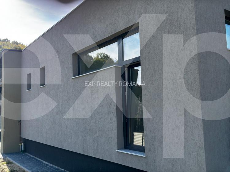 Case parter cu 4 camere în Budeasa – confort modern în mijlocul naturi - 2