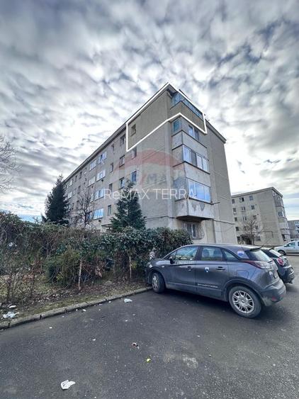 Garsoniera  - strada Luminisului - 8