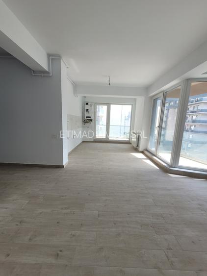 COMISION 0! SUPER PRET - STUDIO  FINALIZAT 45.80 MP - ACCES PISCINA - 67900 E - 4