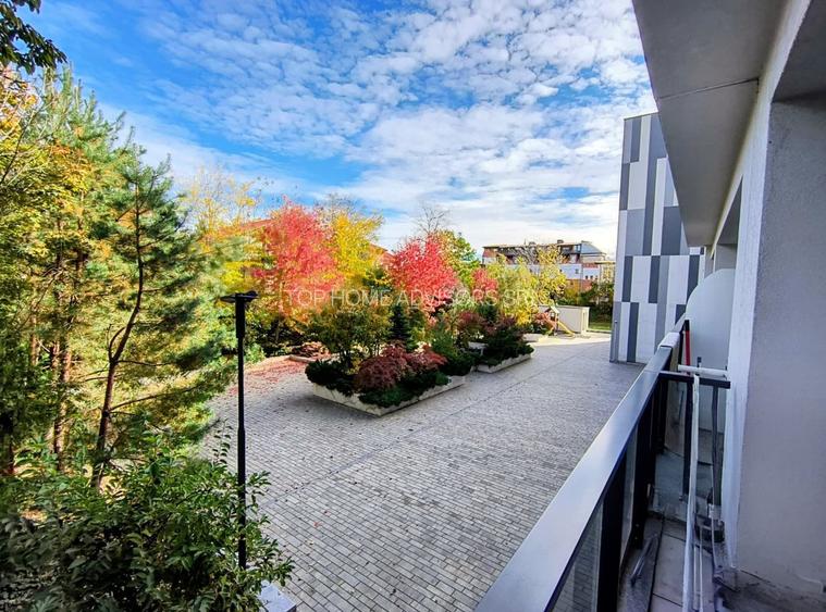 Iancu Nicolae- Gradina Zoologica- Jolie Ville- Loc parcare - 5