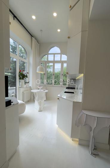 Bijuterie arhitecturală | Ateneul Român | Cladire emblematica | - 14