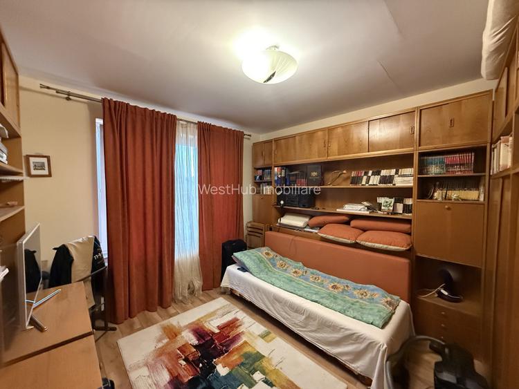 Triplex, 4 camere, 230mp utili, 335mp teren, mobilat  -Dumbravita - 8