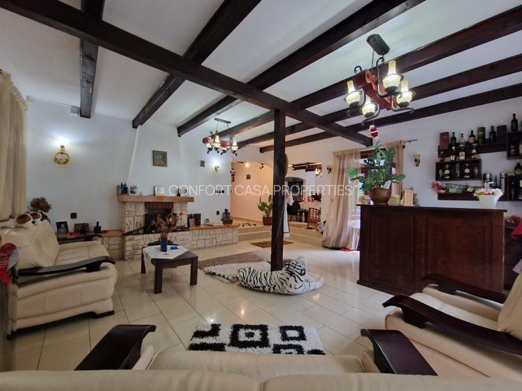 Complex Turistic - 900 mp utili -  teren 3000 mp - Piscina - zona turistica - 15