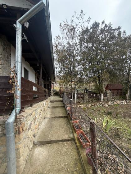 Vand casa de vacanta la 27 km de Buzau - 2