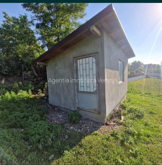 Loc de casa in oras zona centrala - 2