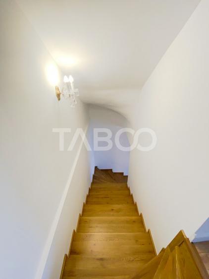 Casa cu 4 camere si vedere panoramica chiar la intrare In Cristian