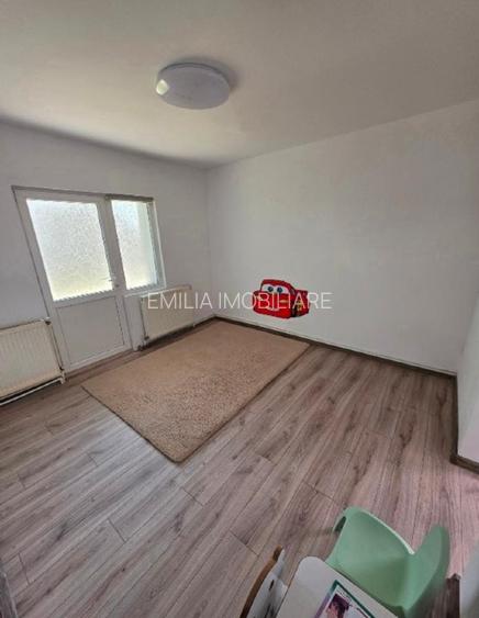 ​💎 Apartament 4 Camere (83mp) cu Dublu Acces + Spațiu Comercial Oficial - 9
