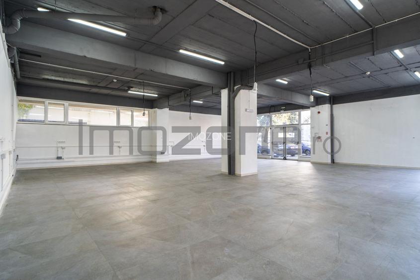 Cauti un Spatiu Comercial?  70 mp, Bld. Uverturii,  Stradal, Trafic Intens - 24