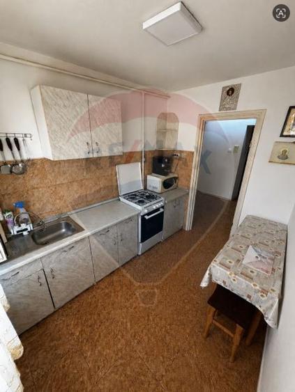 Apartament cu 2 camere de vânzare în zona Cetate