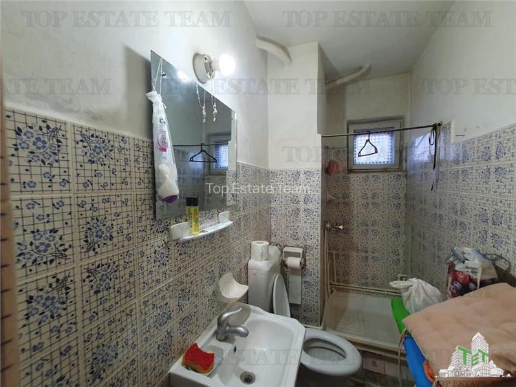 Oportunitate ultracentral - apartament 4 camere garaj boxa si curte Constanta - 19