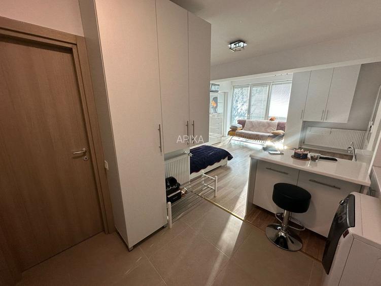 Garsoniera Prea Mare PAT + Canapea + 11 mp Terasa Grozavesti Metrou - 5