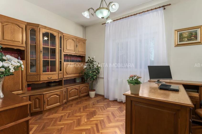 Zona Barbu Vacarescu vila 9 camere - 7