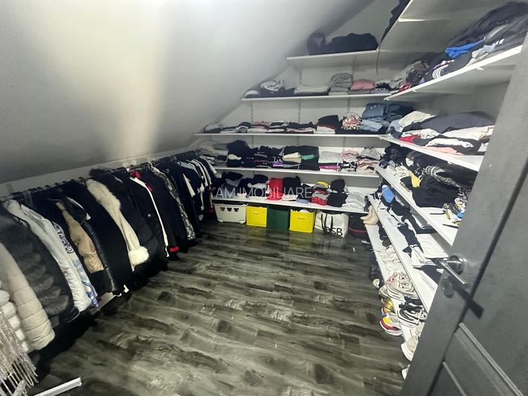 CASA INDIVIDUALA MOBILATA, TOATE UTILITATIE, CURTE 400 MP, COMISION 0% - 19