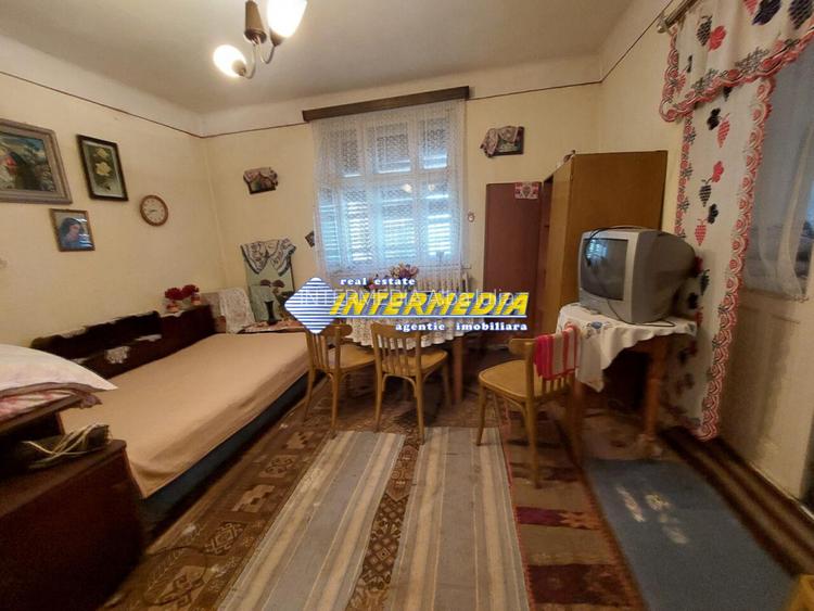 Casa de vanzare in Centru pozitie buna - 7