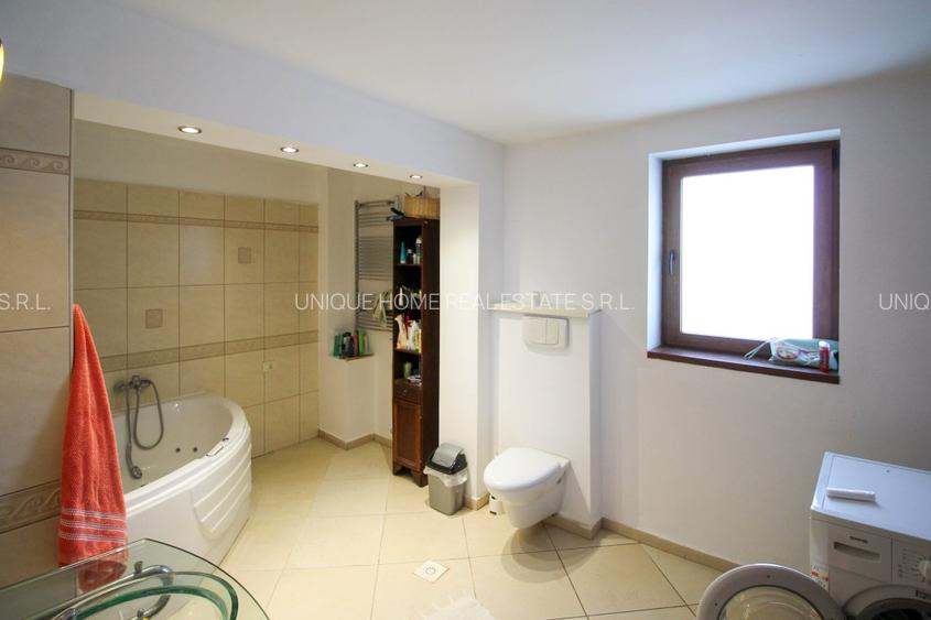 Pipera: Vila individuala cu 10 camere si teren de 600mp! - 9