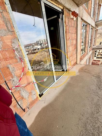 Etaj 1 Apartament 2 Camere Bloc Nou 7 minute de Podu Ros - 9