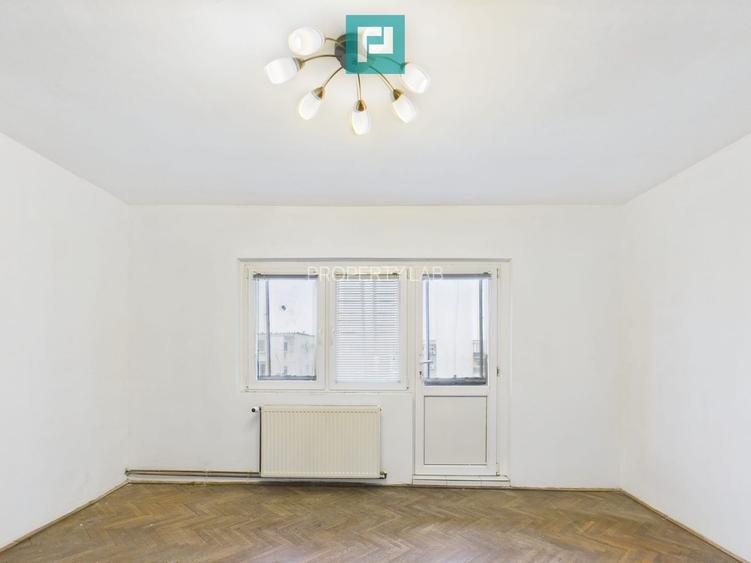 Apartament 3 camere decomandat spațios – Micalaca - 12