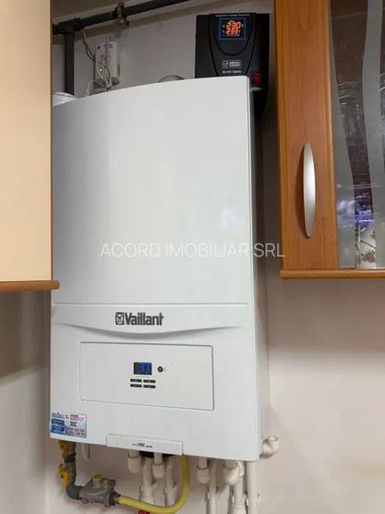 Poarta 6 liceul Blaga- apartament 4 camere decomandat cu gaze - 6