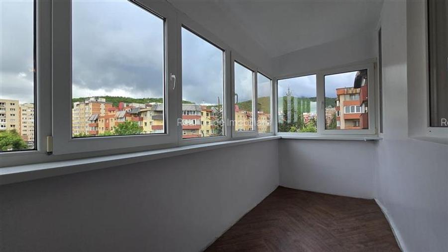 Apartament 2 camere etaj intermediar Racadau - 9