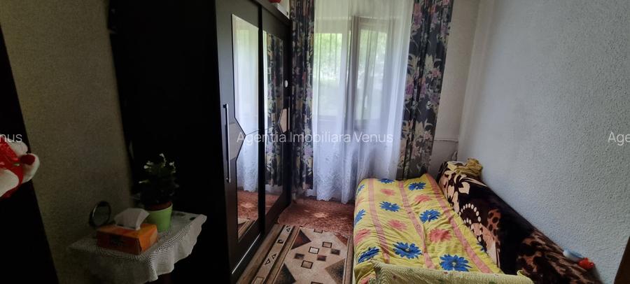 Apartament 3 camere la parter cu balcon - 3