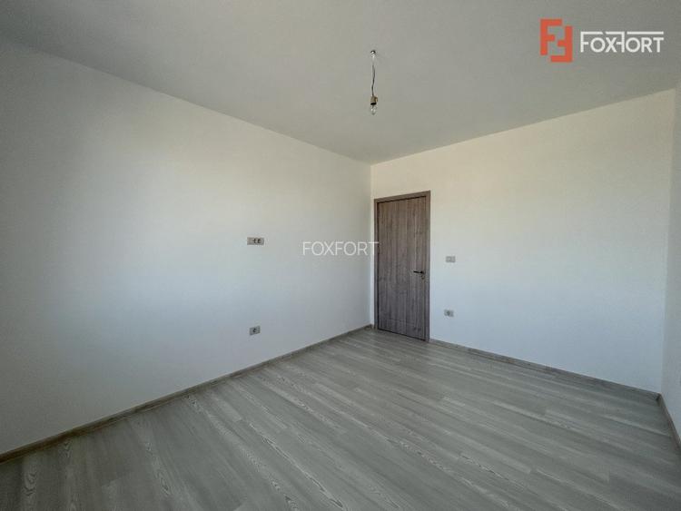 Duplex pe parter 4 camere Ghiroda  - 8