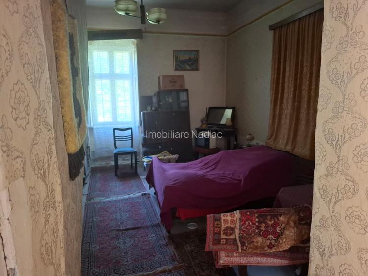 Casă mare cu spațiu comercial pe colț in Nadlac - 17